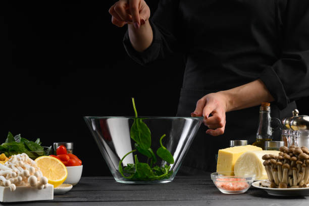 Экспериментальная кулинария: создание новых блюд и эксперименты с вкусами.